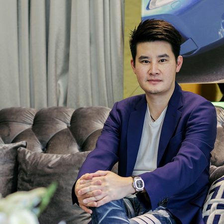 คุณธเนศ ลีลาภรณ์