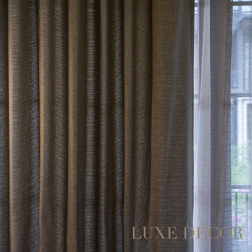 ผ้าม่านกันแสงแบบ BLACKOUT กับ DIMOUT ต่างกันยังไง? ควรนำไปใช้กับห้องแบบไหน?