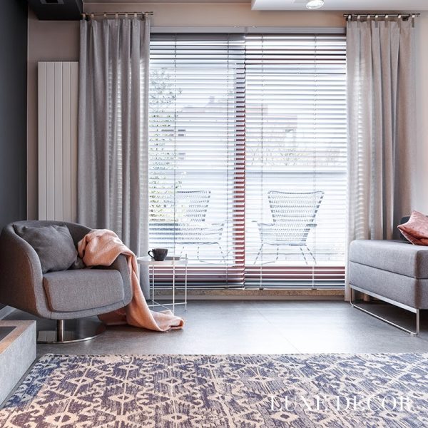 ม่านคอกระเช้า