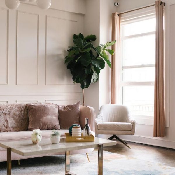 แนะนำไอเดียติดวอลเปเปอร์ห้องนั่งเล่น