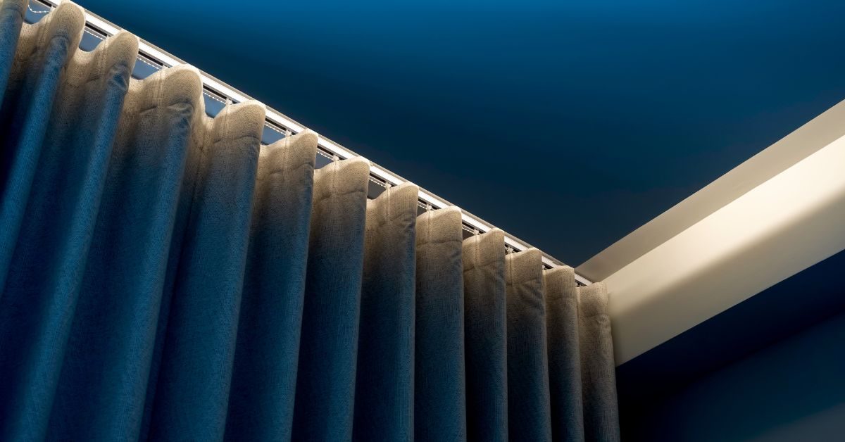 ม่านลอน vs ม่านจีบ เลือกม่านแบบไหน? ให้เข้ากับสไตล์บ้าน